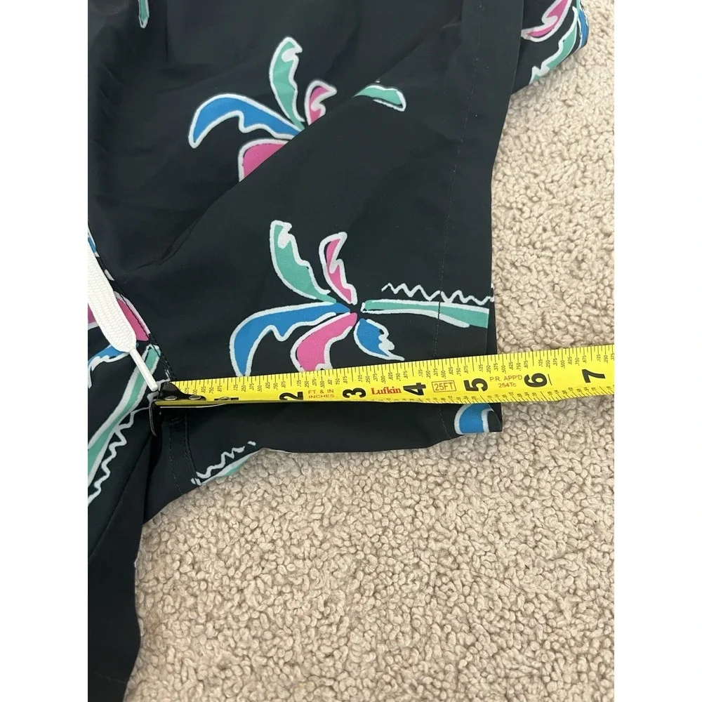 Chubbies Mens The Havana Nights 5.5 Inch Swim Trunks Size‎ Small Palm Trees